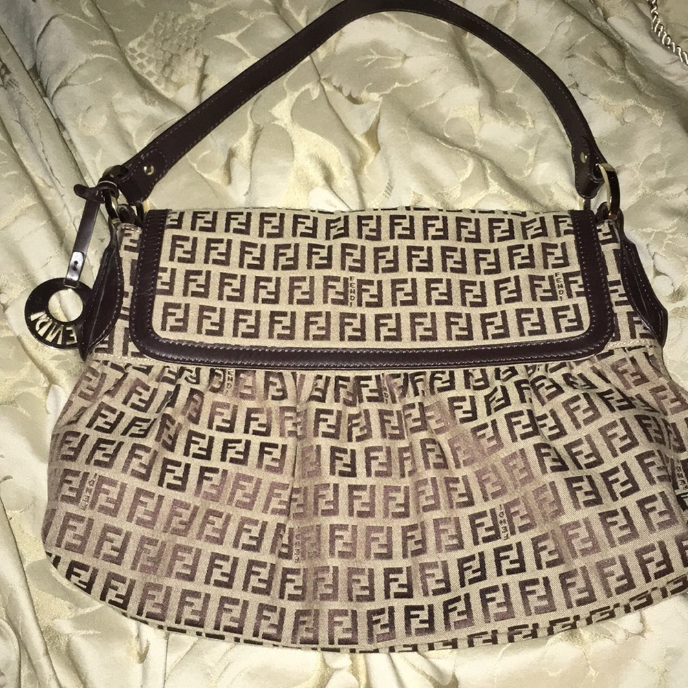 Fendi Monogram Borsa Zip Zucch Mogano Panna Toro